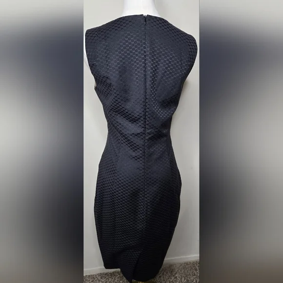 Ted BakerV-Neck Knee-Length - Picture 4 of 9